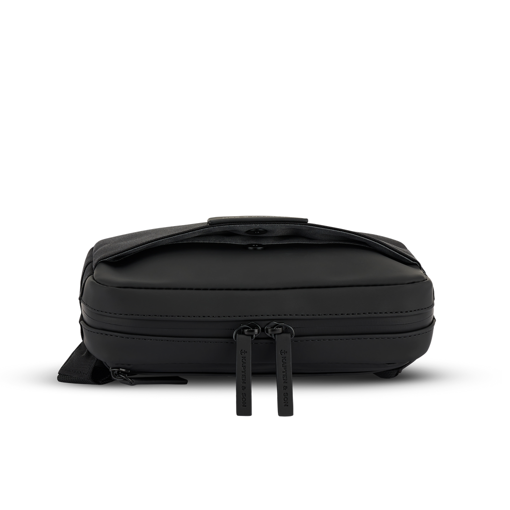 Kapten & Son Bergen Pro Crossbody All Black Umhängetasche Reißverschluss Detail