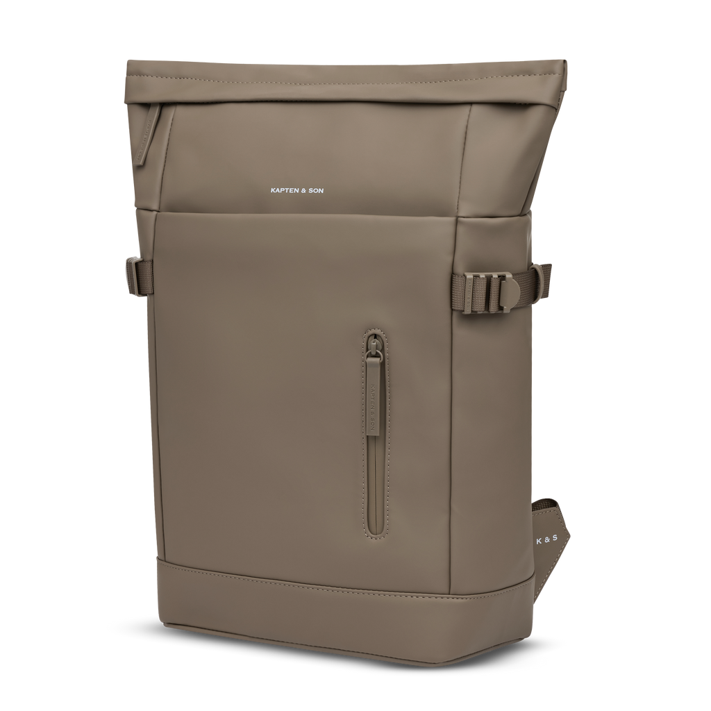 Sac à dos Helsinki de Kapten & Son en couleur Walnut, vue de côté