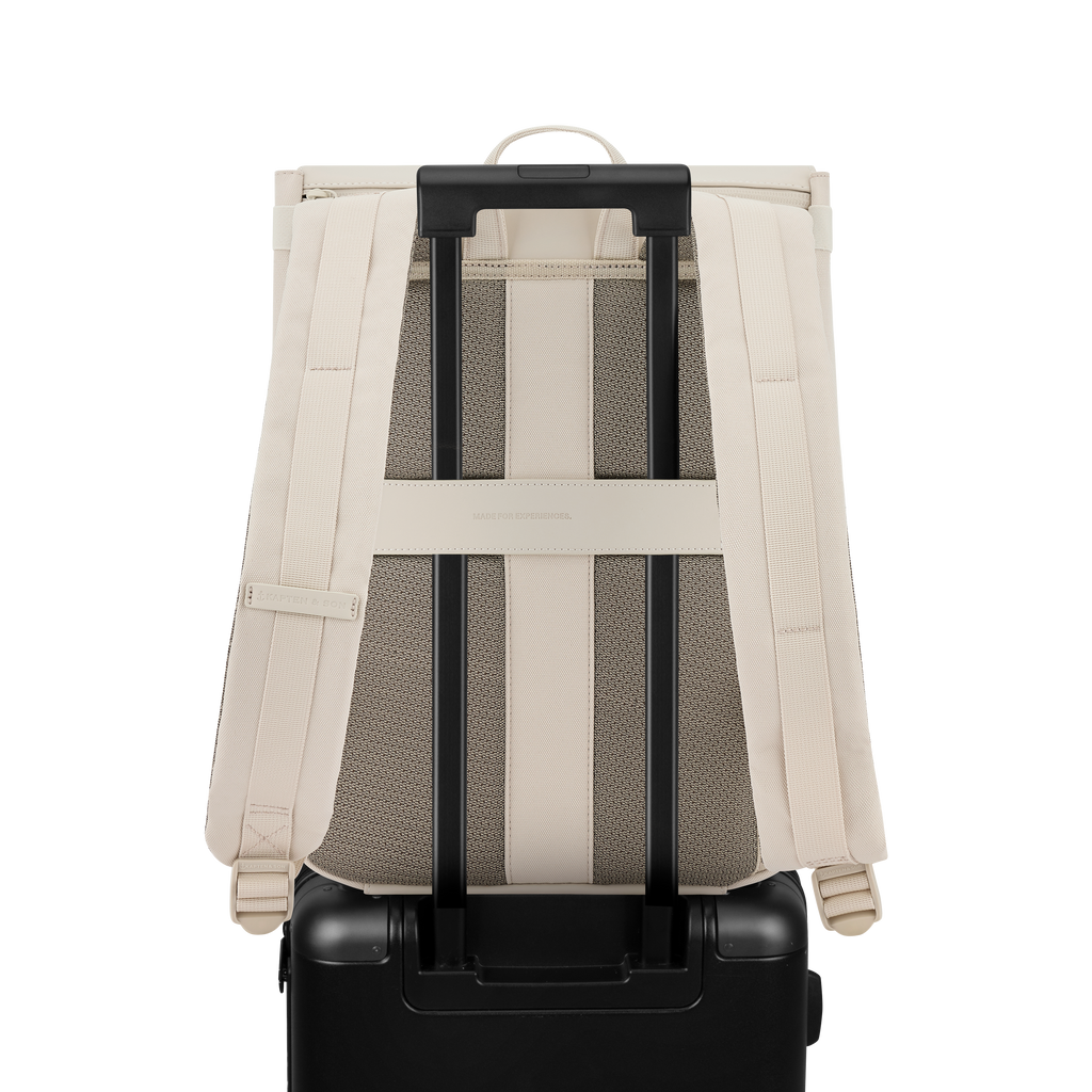 Kapten & Son Fyn Sandstone Rucksack mit Kofferbefestigung
