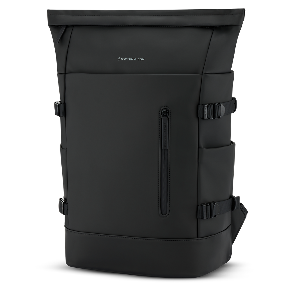 Kapten & Son Helsinki Pro All Black Rucksack Front- Seitenansicht