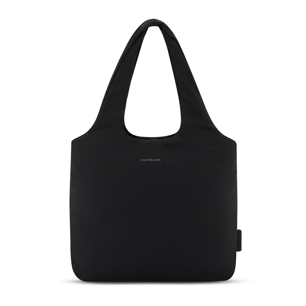 Kapten & Son Skara Cloud Shopper Black Umhängetasche Frontansicht