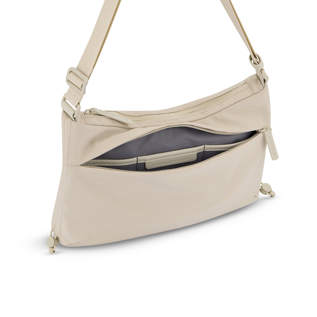 Kapten & Son Skara Small Beige Umhängetasche Seitentasche
