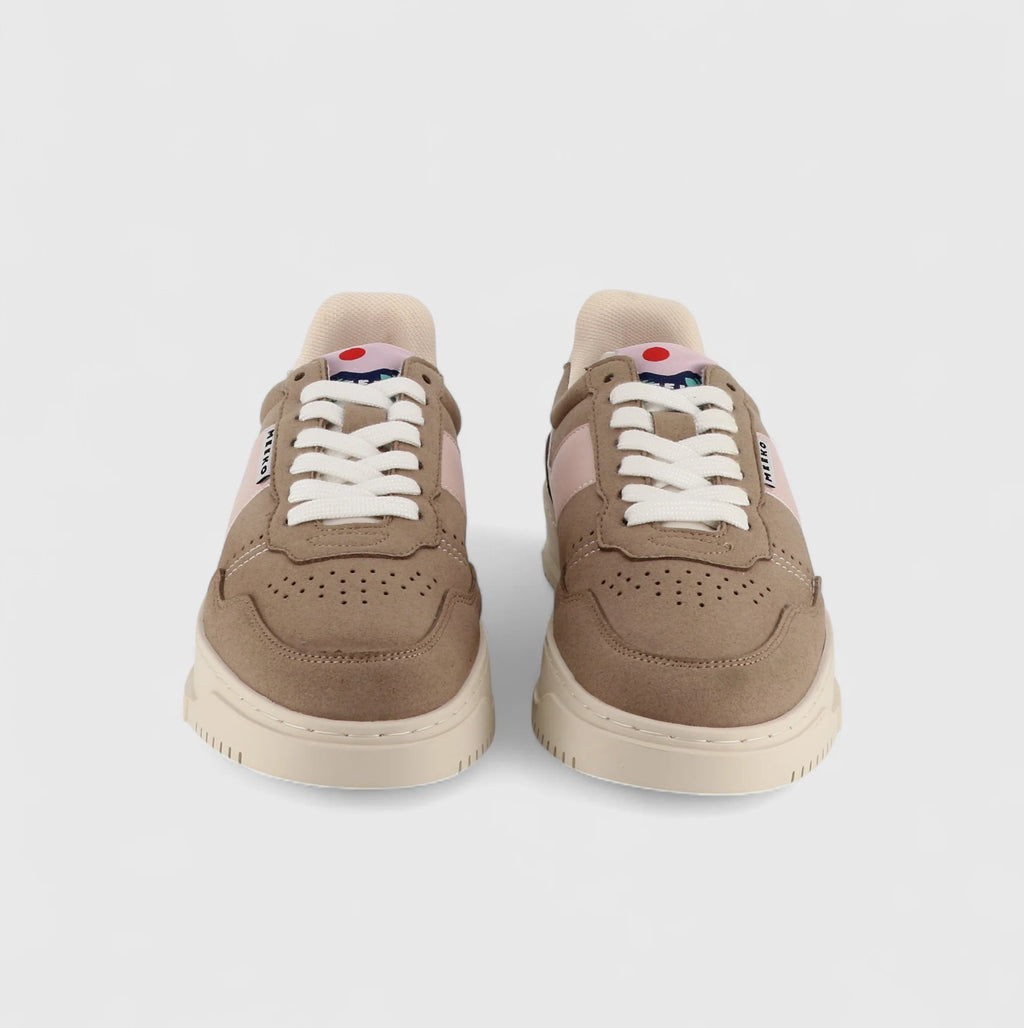 Baskets Meeko Kiboko Taupe, modèle en marron et rose, vue de face, chaussure sportive en Cordura® avec semelle Bolflex® et semelle intérieure Arneplant®