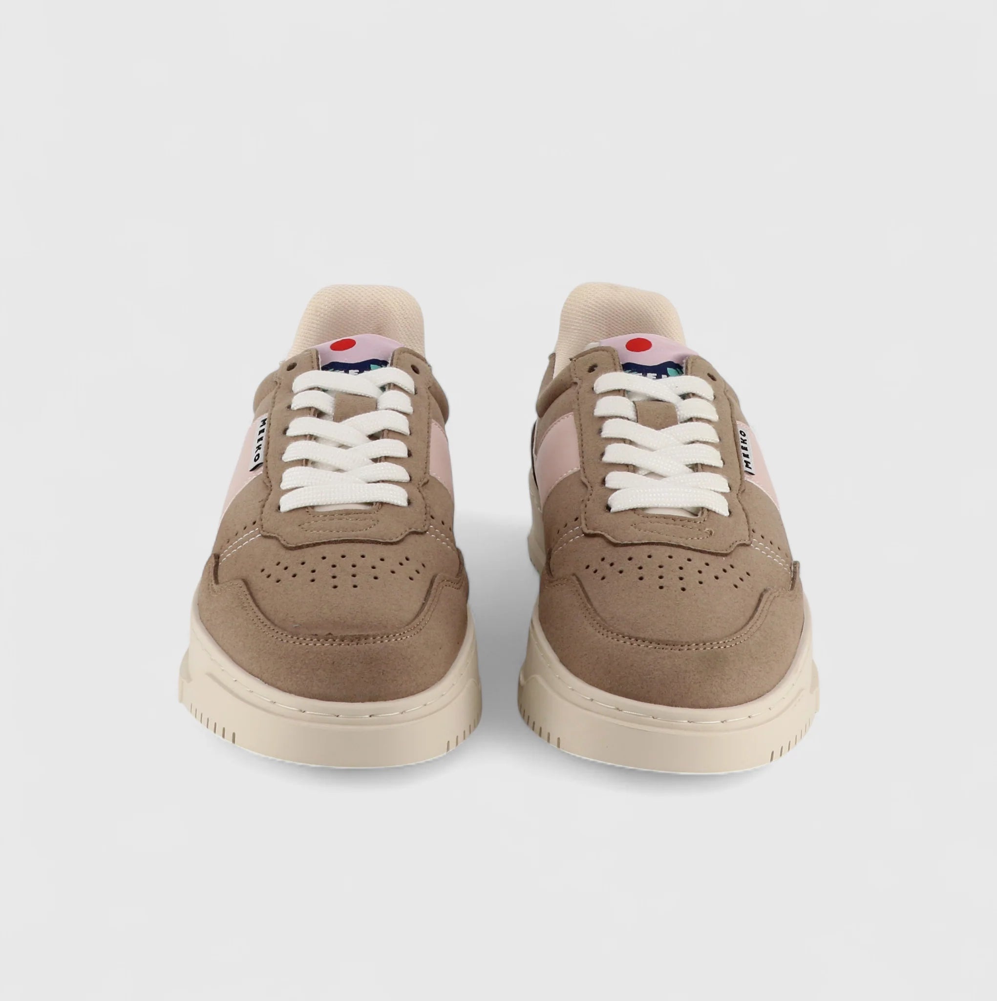 Baskets Meeko Kiboko Taupe, modèle en marron et rose, vue de face, chaussure sportive en Cordura® avec semelle Bolflex® et semelle intérieure Arneplant®
