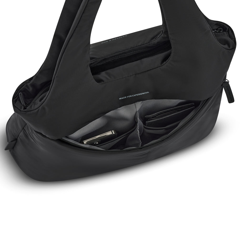 Kapten & Son Skara Cloud Shopper Black Umhängetasche Seitentasche
