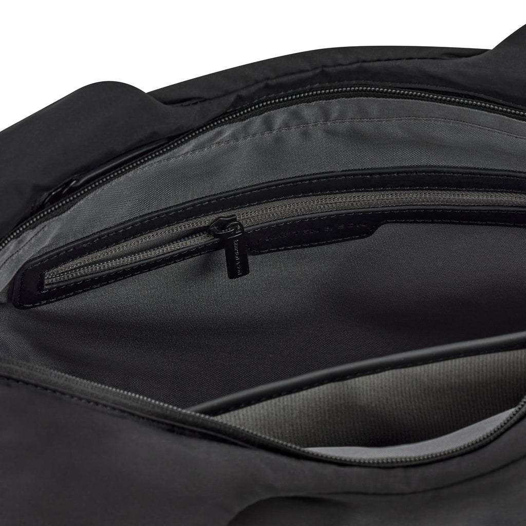Kapten & Son Skara Cloud Shopper Black Umhängetasche Innentasche

