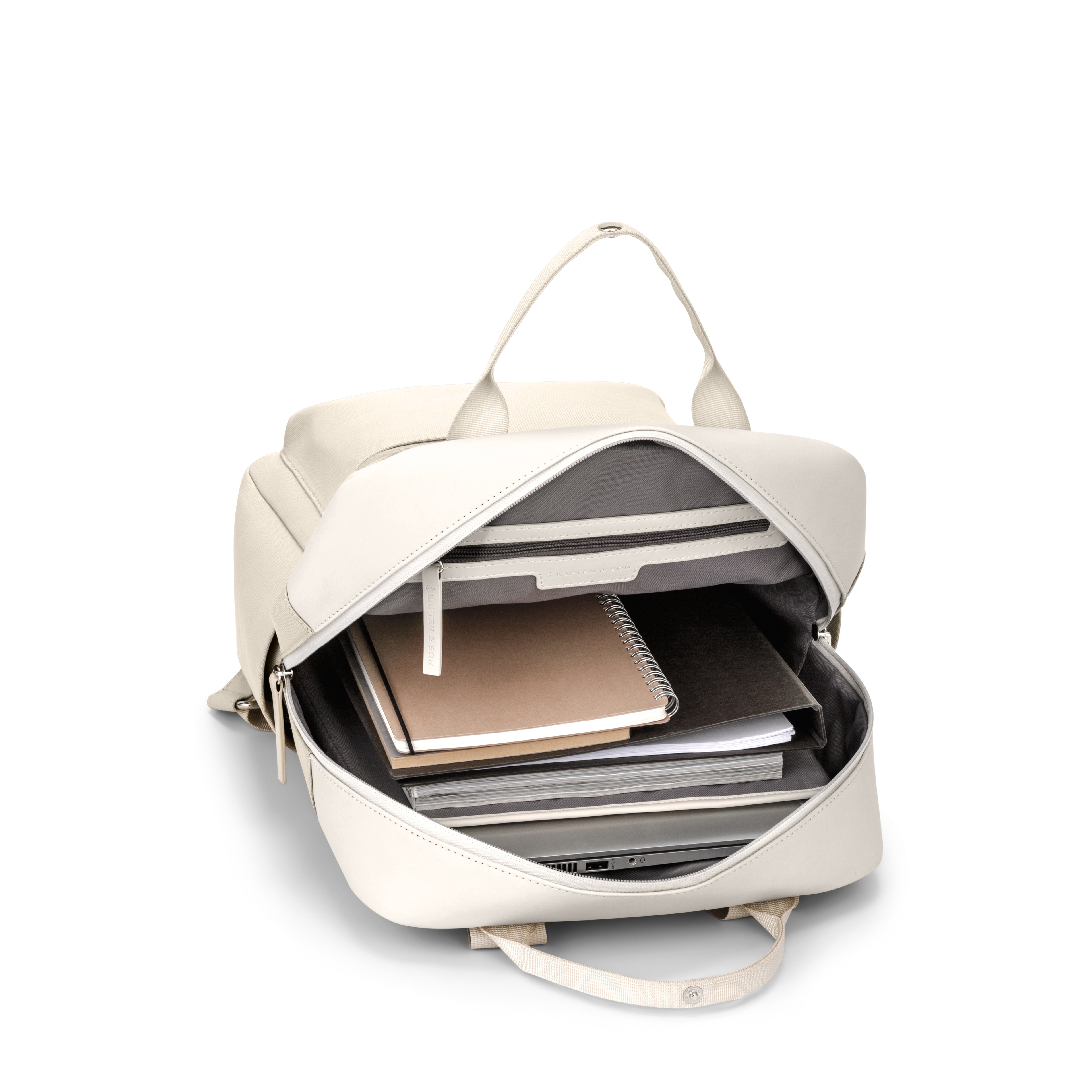 Sac à dos Kapten & Son Bergen Sandstone, vue du compartiment intérieur, 15 L, résistant à l’eau, compartiment pour ordinateur 14", beige clair, intérieur gris